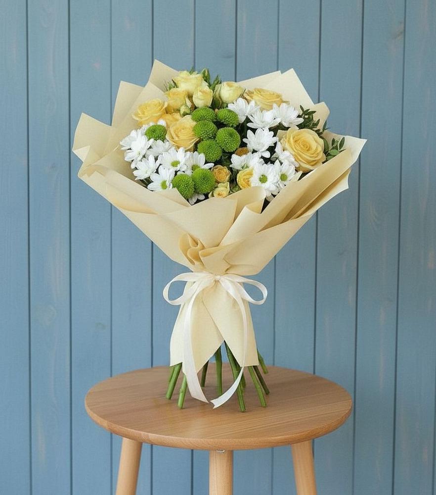 Букет цветов из: Хризантемы и Розы в Кропачёво