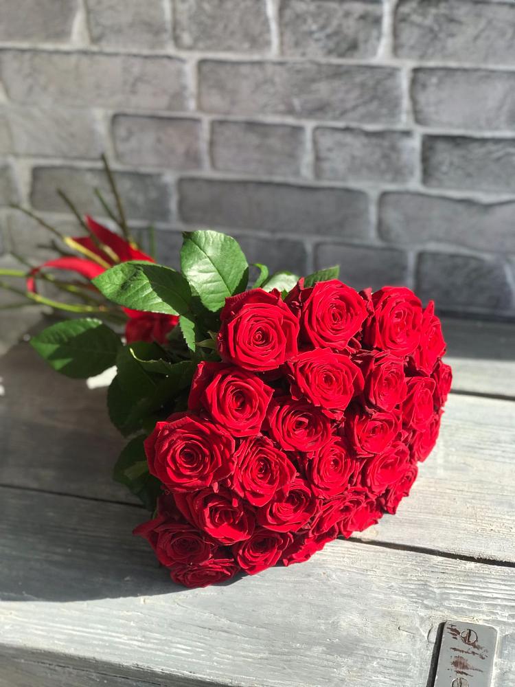 Букет Красные розы Фридом в Кропачёво