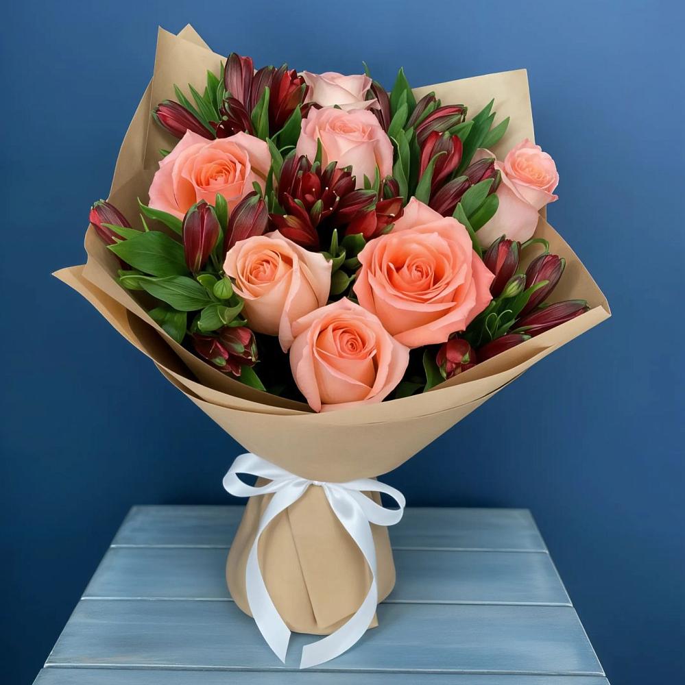 Букет цветов из: Розы и Альстромерии в Кропачёво