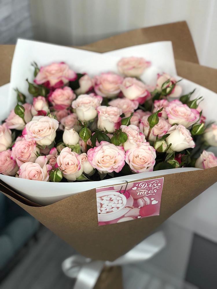 Букет цветов из: Розы в Кропачёво