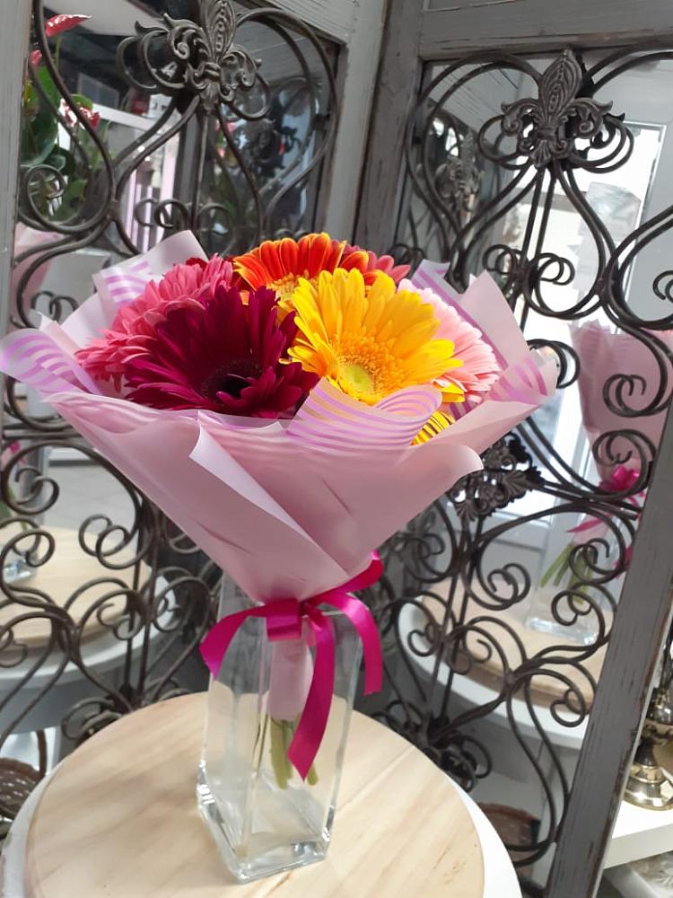 Букет цветов из: Герберы в Кропачёво