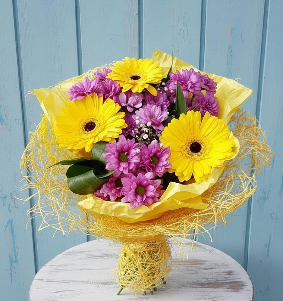 Букет цветов из: Хризантемы и Герберы в Кропачёво