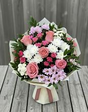 Букет цветов из:  Альстромерии, Гвоздики, Розы и Хризантемы в Кропачёво