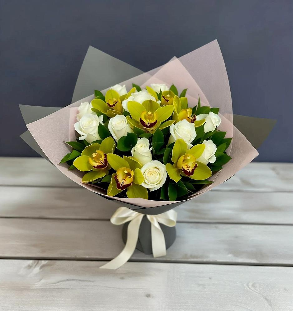 Букет цветов из: Орхидеи и Розы в Кропачёво