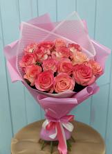Букет 15 Розовых роз Равель в Кропачёво