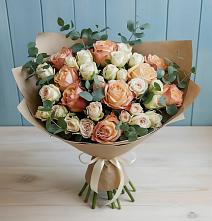 Букет цветов из:  Альстромерии и Розы в Кропачёво